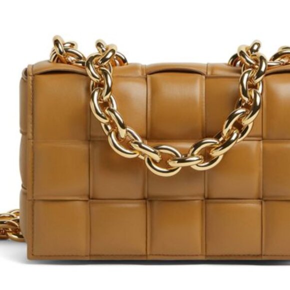 Bottega Veneta Chain Cassette bag in Caramel - Picture 2 of 11